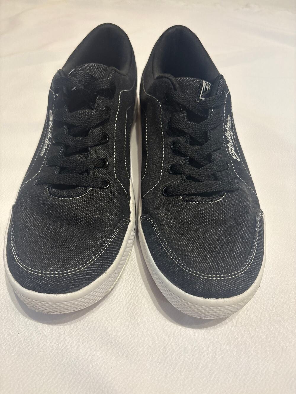 Bowling shoes